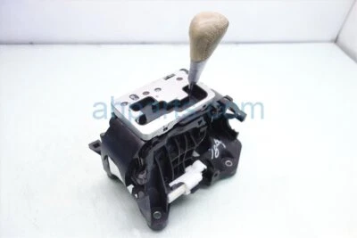 Cambiador de cambios de palanca selecto de cambio de piso Acura Rl 2005-2007 - perilla beige *sucio* Foto 1 de 4