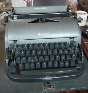 Remington Rand Portable Typewriter CA 1949 with Case Working , Gray ,  Steel