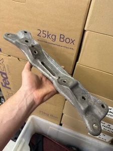 BMW e39 Automatikgetriebe Halterung Getriebeträger 1093446 - Bild 1 von 13