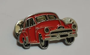 Vintage GILLTRAPS ‘For Car Lovers’ Red HOLDEN FJ Badge/Pin Enamel RARE - Picture 1 of 4