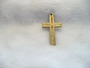 74A- GOLDTONE METAL CROSS 1 3/4 INCH TALL #5032 - Picture 1 of 9
