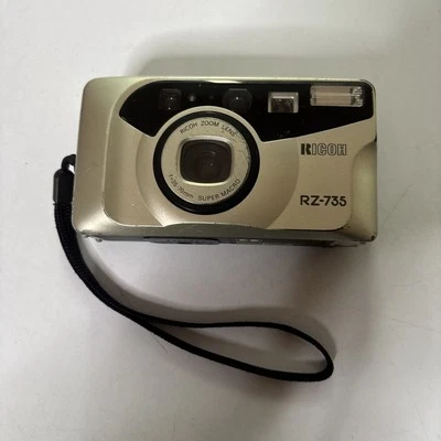 Ricoh RZ-735 35mm Point & Shoot Film Camera 35-70mm Zoom - Image 1 of 4