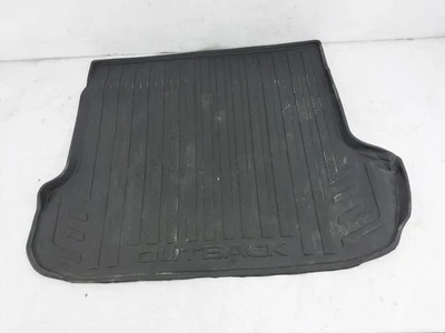 Bandeja de carga de goma para todo clima Subaru Outback 2015-2019 J501sal500 Foto 1 de 4