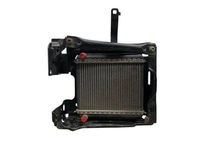 2018-2024 BMW X3 3.0L FRONT RIGHT AUXILIARY W/ BRACKET & AID DUCT GUIDE Foto 1 de 4