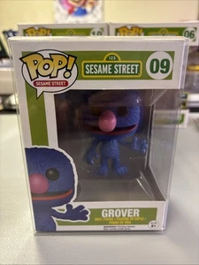 Funko POP! Sesame Street Grover #09 Henson Muppets retirados nuevo en caja con protector - Imagen 1 de 8