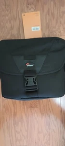 LOWEPRO STEALTH REPORTER D400 AW Black Camera Bag w/ multiple compartments - Picture 1 of 5