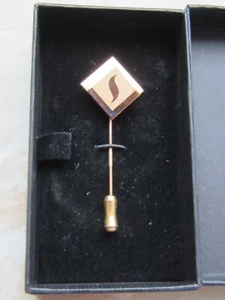Anstecknadel Volks Solidarität im Etui, Miteinander - Füreinander in Gold - Bild 1 von 6