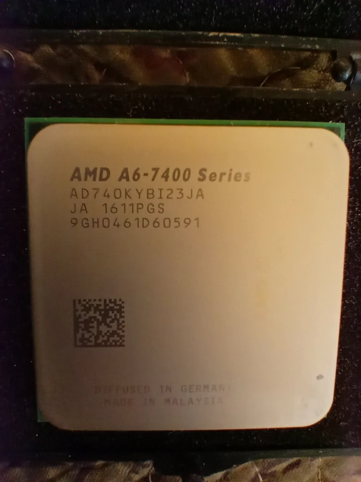 PROCESADOR CPU AMD A6-7400K 3,5 GHZ SOCKET DUAL-CORE FM2 AD740KYBI23JA Foto 1 de 1