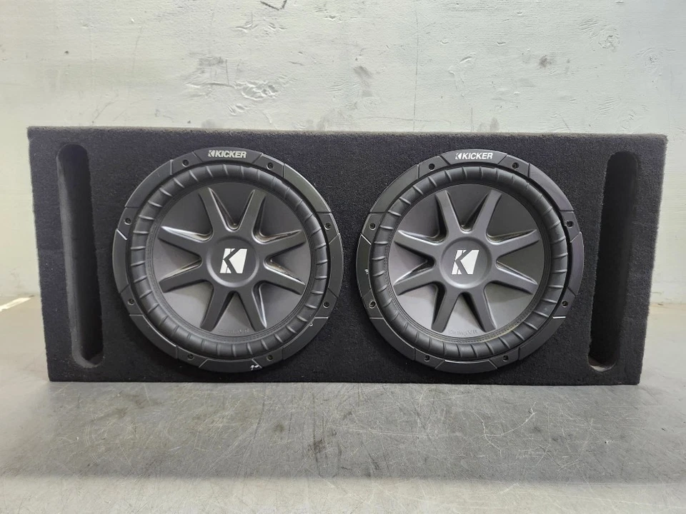 2 subwoofers Kicker CompVR serie 12" con caja Foto 1 de 4