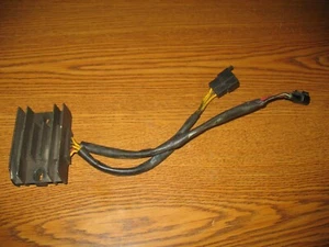 2005 DRZ400SM VOLTAGE RECTIFIER ASSEMBLY SUZUKI DRZ400 SM 32800-29F00 - Bild 1 von 4