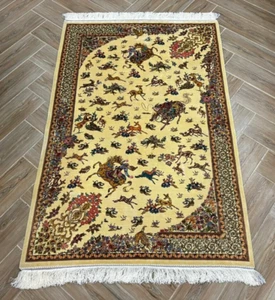High Quality Silk Rug Wall Hanging Pictorial Hunting Silk Rug Carpet 147 x 99 cm - Picture 1 of 13
