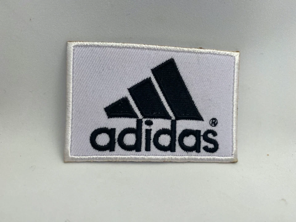 ADIDAS NUEVO BORDADO COMPAÑÍA PLANCHA EN NOMBRE PARCHE ETIQUETA Foto 1 de 1