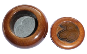 Polished Round Wooden Trinket Box Inlaid Agate Lid Made In Brazil 3" Diameter - Picture 1 of 8