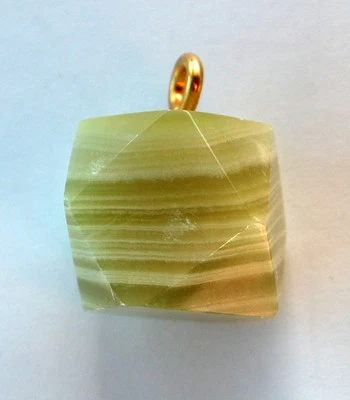 COLGANTE POLÍGONO GRUESO MULTIFACÉTICO PIEDRA NATURAL VINTAGE 1 • HERRAJES DE LATÓN Foto 1 de 2