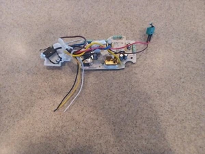 Shark AZ1002 AZ1000 AX951 Motorized Brushroll Head PCB CIRCUIT BOARD W/ SWITCH - Picture 1 of 5