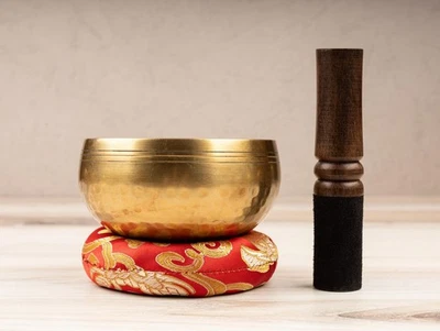 Tibetan Singing Bowl, 4" Hand-Hammered in Nepal, Meditation Bowl, Sound Bowl - Image 1 of 4