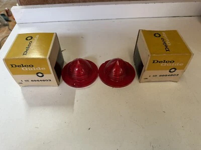 Delco Guide 5954803 - CHEVROLET 1961-67 CORVETTE Tail Light Red Lenses - Image 1 of 4