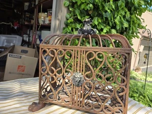 Beautiful Gold Dome Iron Metal Shabby Chic Flip Top Metal Bird Cage Home Decor - Bild 1 von 12