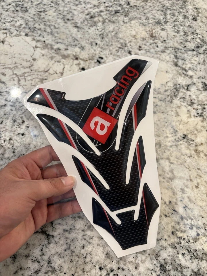 3D Gel Carbon Fiber Fuel Tank Pad Protector For Aprilia Motorcycles + 3M Tape - Image 1 of 3