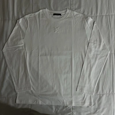 LOUIS VUITTON LV Hombre Blanco Repujado Manga Larga - Talla L Foto 1 de 4