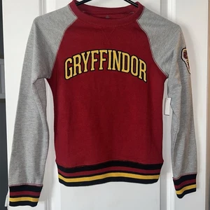 NWT Harry Potter Universal Studios Gryffindor Long Sleeve Sweatshirt YOUTH XS - Picture 1 of 8