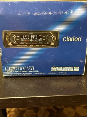 autoradio con frontalino estraibile - Immagine 1 di 4