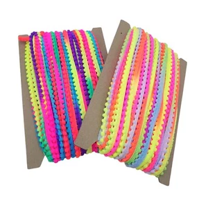Mini pompón arco iris recorte costura artesanía por metro 10 mm bobble flecos pompón - Imagen 1 de 11