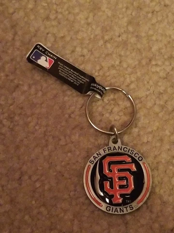 MLB San Francisco Giants NWT Pewter Keychain Free Shipping Cover
