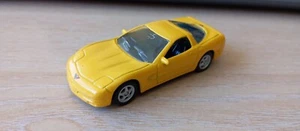WELLY - 1999 CHEVROLET CORVETTE YELLOW 1/64 APROX. *NEW* - Picture 1 of 8