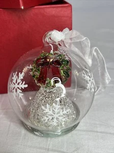 Sorelle Spun Glass Wreath Bell Christmas Ornament w/ Color Changing Light Works - Picture 1 of 5