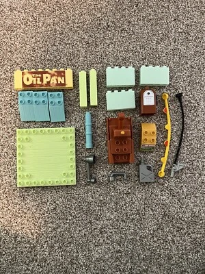 CARS Tow Mater Oil Pan Mega Bloks Replacement Part - 21 Pieces - Image 1 of 4