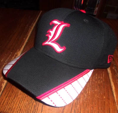 LOUISVILLE " THE VILLE " 39THIRTY STRETCH BACK MED/LGE HAT - Image 1 of 3