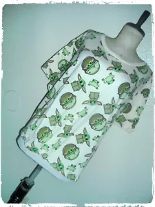 Star Wars Grogu Baby Yoda The Child & Frog Cropped Skimmer Tee 2X - Picture 1 of 7