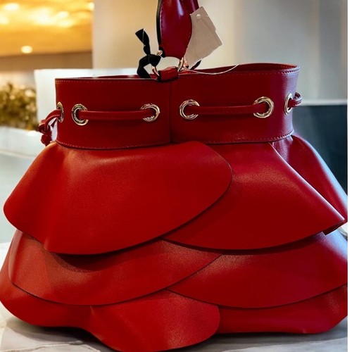 Borsa a tracolla grande RED VALENTINO in pelle con volant Nuova senza etichette