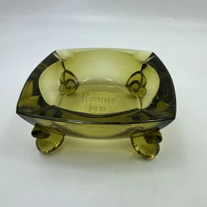 Cenicero de cigarros de vidrio vintage Tiffin-Franciscan verde - grabado "Ronnie 1971" - Imagen 1 de 8
