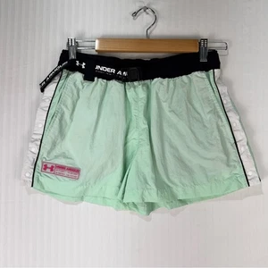 Under Armour UA Summit Woven Mint Green Tech Shorts Damen Medium Lightweight - Bild 1 von 7