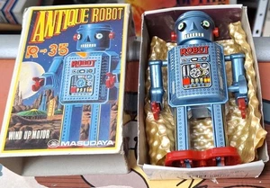 Vintage Tinplate Clockwork R-35 Robot by Masudaya Japan 1984 + Box Free UK Post - Picture 1 of 6