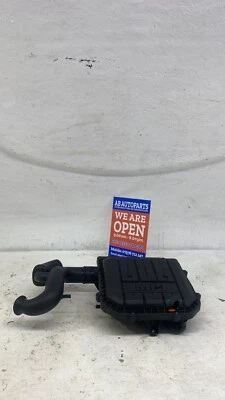 SEAT IBIZA 1.0 PETROL 2010-2015 AIR INTAKE DUCT 04C129618 - Image 1 of 4