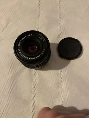 M42 Carl Zeiss Jena Flektogon RED MC 2,4/35 MINT Condition lens f2.4 - Image 1 of 4