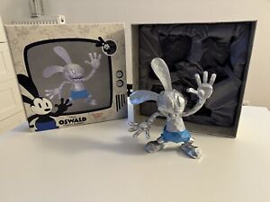 Disney 100 - Oswald le Lapin Chanceux : Figurine "95e anniversaire" (Neuf)