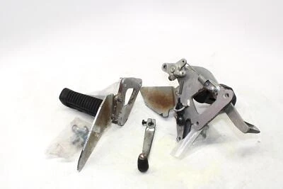 Juego trasero derecho izquierdo Suzuki GS500F 2004 estriberas conductor Foto 1 de 4