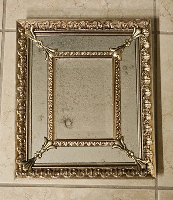 VINTAGE ETHAN ALLEN ITALIAN GOLD SILVER GILTWOOD ROCOCO WALL DECORATIVE MIRROR - Image 1 of 4