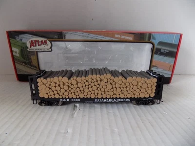 PULPWOOD FLAT CAR W/LOAD  FOR; DELAWARE & HUDSON  RR.  BY ATLAS NIB R TO R - Image 1 of 4