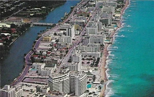 Postal vintage cromada de Florida Miami Beach aérea fabuloso centro turístico - Imagen 1 de 2
