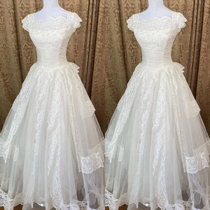 Vestidos de novia vintage de encaje cuello cuadrado apliques volantes línea A vestidos de novia - Imagen 1 de 9