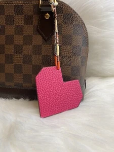 leather Pink Heart bag charm Keychain Car Key Fob handmade gift new - Picture 1 of 2