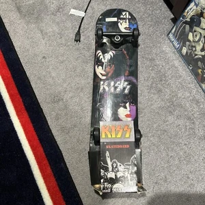 Kiss Skateboard versiegelt 2011 volle Größe authentisch Ace Frehley Peter Criss Gene - Bild 1 von 17