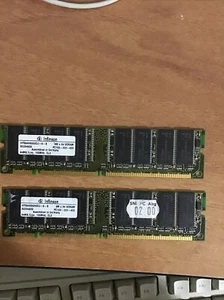 infineon hys64v8300gu-8-b 8x64 sdram pc-100 64mb cl2 - Afbeelding 1 van 1