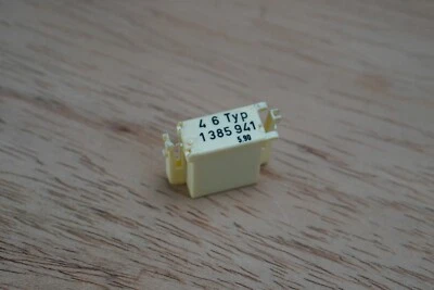 Enchufe de codificación OBC BMW E30 13 botones (TIPO 46) 1385941 325ic 325is 325i   Foto 1 de 3