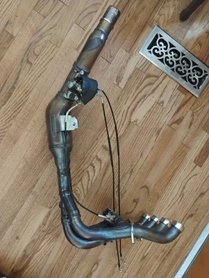 17-25 2025 SUZUKI GSX-R1000 OEM Exhaust System Headers Pipes - Image 1 of 4